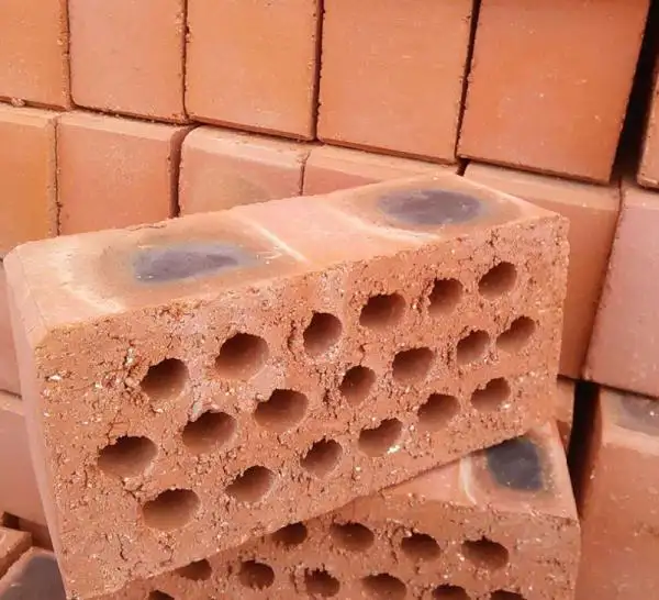 農(nóng)村自建房用空心磚的優(yōu)缺點。